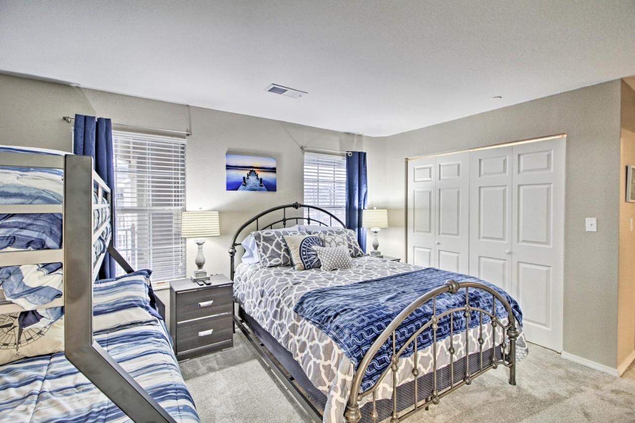 Updated Lake Taneycomo Condo With Screened Porch! แบรนสัน ภายนอก รูปภาพ